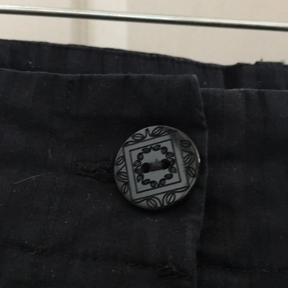 FINAL MARKDOWN White House black market shorts 8